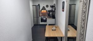 Φωτογραφία από το άλμπουμ του Home Apartment in the Heart of Hannover στο Ανόβερο