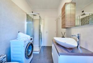 Φωτογραφία από το άλμπουμ του Lara's Home σε Varenna