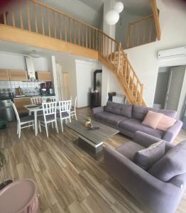 Et opholdsområde på WIDOKOWY 9 dwupoziomowy SAUNA JACUZZI + 15 billeder