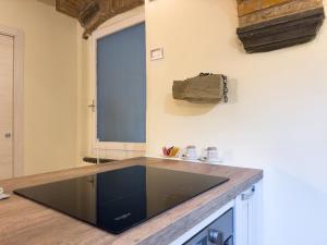 Η κουζίνα ή μικρή κουζίνα στο Centro Storico - La Casa del Duca