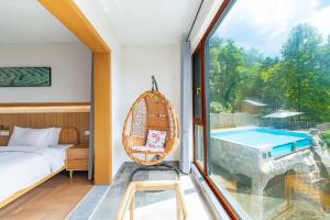 Bazén v ubytování Anji Bamboo Homestay nebo v jeho okolí