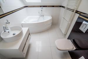 Kúpeľňa v ubytovaní Hotel Aleksandria + 37 fotografií