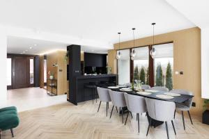 Khu vực ghế ngồi tại Ucieknij do luksusu Villa Wola2