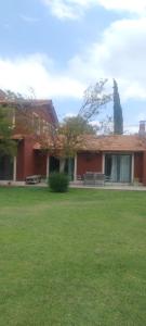 En have udenfor Casa Chacras de Coria