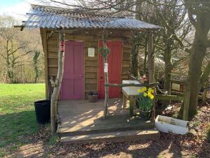Gallery image of Self Contained Yurt - Barbadoes in Tintern