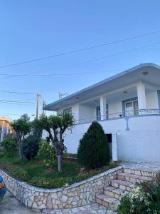 Hoone, kus külalistemaja asub