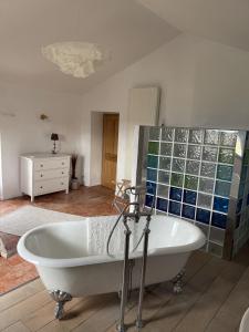 Fotografie z fotogalerie ubytování Maison d'hôtes la Doma Venterol chambres & SPA v destinaci Venterol