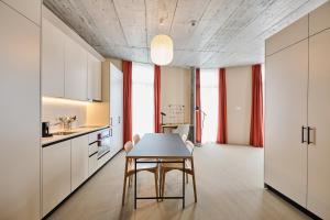 Kuchyňa alebo kuchynka v ubytovaní Ariv Design Hotel Zug