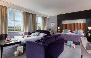 Letto o letti in una camera di Radisson BLU Hotel & Spa, Sligo