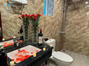 Koupelna v ubytování Hoàng Gia Hotel Nhân Hòa