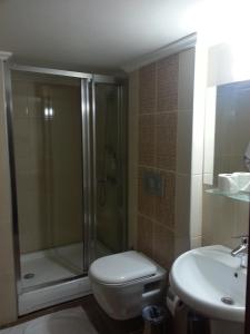 Koupelna v ubytování Hosta Otel