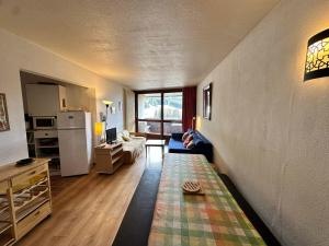 Kuchyňa alebo kuchynka v ubytovaní Appartement au Pied des Pistes à Villard-de-Lans, 3 Pièces, 7 Pers., 64m², Balcon Sud - FR-1-515-128