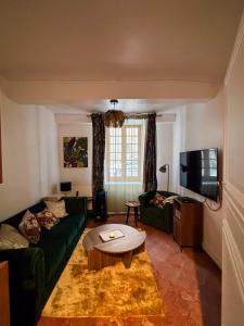 Μια τηλεόραση ή/και κέντρο ψυχαγωγίας στο Babouz Cottage