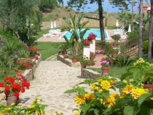 Vonkajšia záhrada v ubytovaní Agriturismo Villa Luca