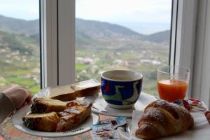 Nespecifikovaný výhled na hory nebo výhled na hory při pohledu z bed and breakfast