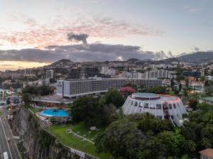 Uma vista da montanha tirada do hotel 