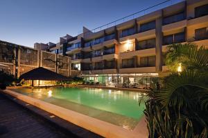 Bazén v ubytování Holiday Inn Tulum by IHG nebo v jeho okolí