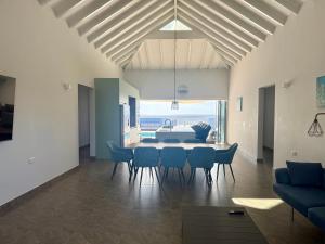 Χώρος καθιστικού στο The Cave Beach House