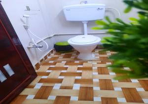 Bagno di Little While global-Micro hotel- Backpacker friendly- near metro