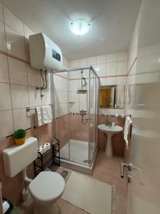 Phòng tắm tại Apartments Emilija