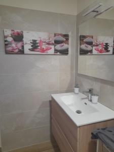Fotografie z fotogalerie ubytování T 2 Ste Anne à 5mn de la Plage v destinaci Sainte-Anne