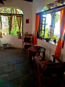 Restaurace v ubytování Casa como vista privilegiada, playa a 30 mts