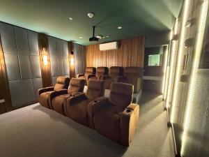 Uma área de estar em New and Luxurious Apt in Cipreses de San Ignacio
