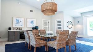 Φωτογραφία από το άλμπουμ του Marco Island Waterfront Escape with Pool σε Marco Island +11 φωτογραφίες