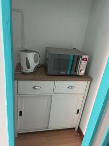 Παροχές για τσάι/καφέ στο Cómoda habitación en San Miguel +2 φωτογραφίες