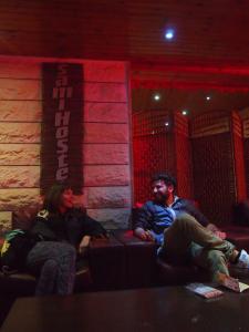 Posezení v ubytování Sami Hostel