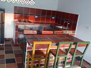 Curitagua Hotel Campestre的厨房或小厨房