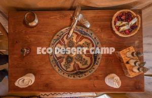 Jídlo v luxury tent nebo okolí