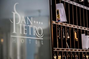Certyfikat, podpis lub inny dokument wystawiony w obiekcie Hotel San Pietro