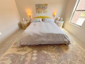 Gallery image of Dreamy, Airy 2bd - Senja Suite in Santa Fe