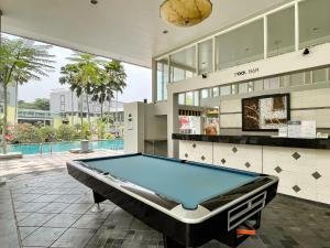 Bazén v ubytování Aston Bogor Hotel and Resort nebo v jeho okolí