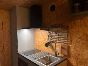 Una cocina o cocineta en The 9 acre
