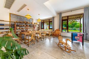 Posezení v ubytování Anji Bamboo Homestay