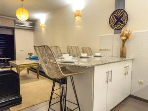 Η κουζίνα ή μικρή κουζίνα στο Gueliz Marrakech Private 2BR Apartment with Pool and Parking