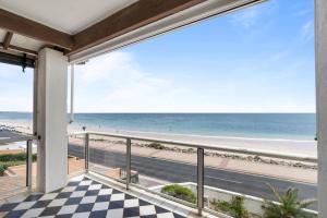 Gallery image of Belle Escapes - Ocean Breeze Family Villa in Somerton Park +36 photos