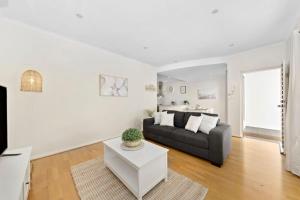 Χώρος καθιστικού στο Seascape on Seaview - 1 Bedroom