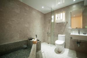 Koupelna v ubytování Yesday B&B
