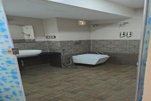 Koupelna v ubytování Hotel President + 37 fotografií