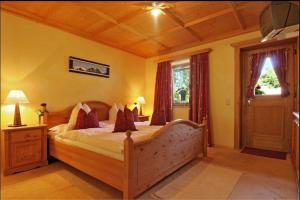Posteľ alebo postele v izbe v ubytovaní Serviced Apartments VILLA LICHT + 37 fotografií