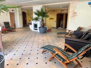 Et opholdsområde på Habicht Ferienhaus + 36 billeder