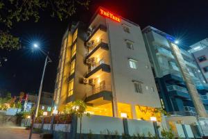 Tòa nhà nơi khách sạn tọa lạc