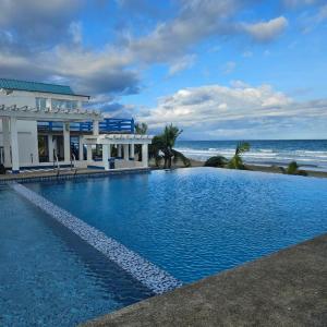 Bazén v ubytování Hermanos Leisure Farm & Resort nebo v jeho okolí