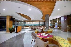 Restoran atau tempat makan lain di favehotel Banjarbaru