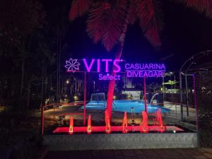 VITS Select Casuarina Diveagar内部或周边的泳池