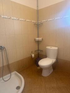 Ένα μπάνιο στο Servet Apartments +10 φωτογραφίες