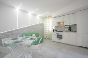 Η κουζίνα ή μικρή κουζίνα στο Aurora del Mare +11 φωτογραφίες